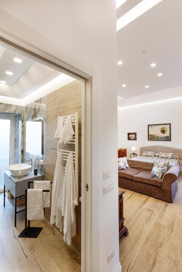 Mary'S Guest House Вико-Экуенсе Экстерьер фото