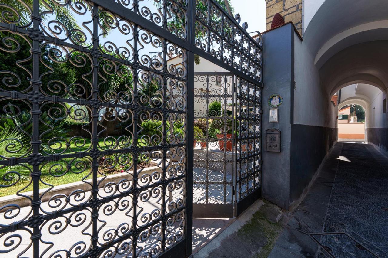 Mary'S Guest House Вико-Экуенсе Экстерьер фото